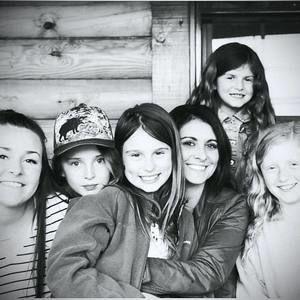 Meet your Posher, Melaynee